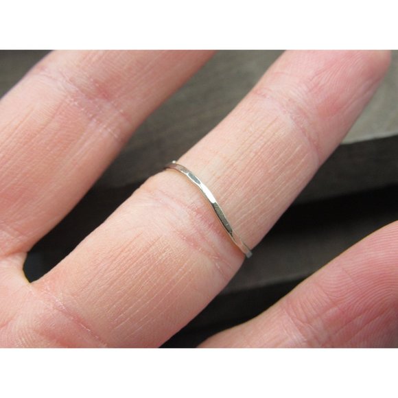 Size 5 Sterling Silver Diamond Cut Rustic Woven Style Band Ring - Picture 3 of 6